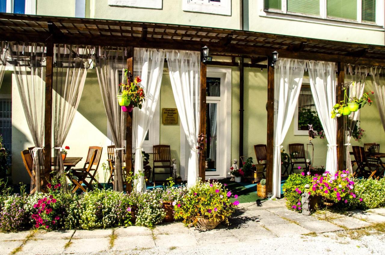 Trubarjev Art Boutique Hotel ラーシュコ エクステリア 写真