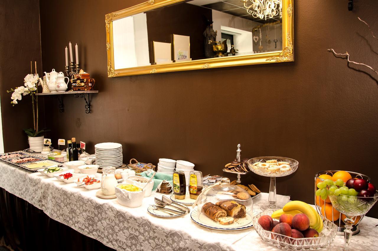 Trubarjev Art Boutique Hotel ラーシュコ エクステリア 写真