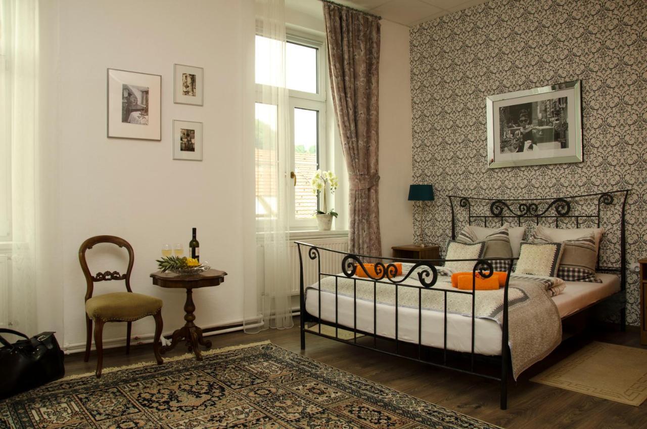Trubarjev Art Boutique Hotel ラーシュコ エクステリア 写真
